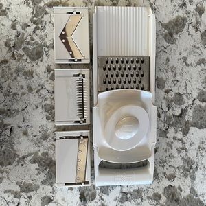Pampered Chef Ultimate Mandoline EUC